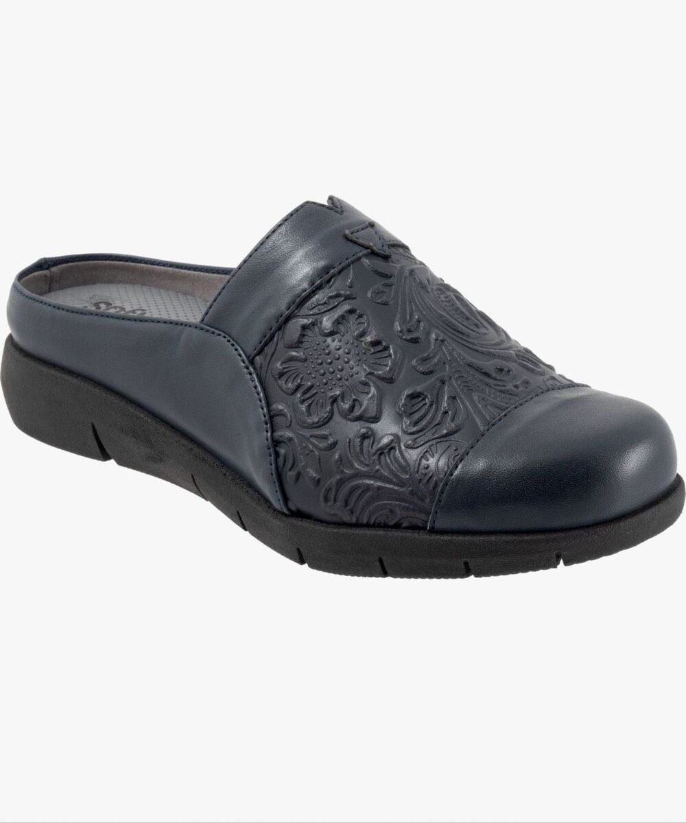 NWT SoftWalk San Marcos Tooling Leather Mule Clogs Navy Size 6 Comfort Arch Supp